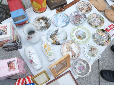 Antiques market 14.08.2022-DSCF7627.jpg