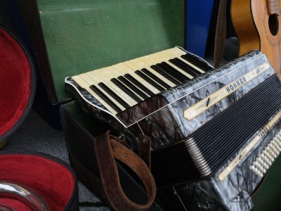 Antiques market 14.08.2022-DSCF7635.jpg