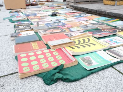 Antiques market 14.08.2022-DSCF7638.jpg