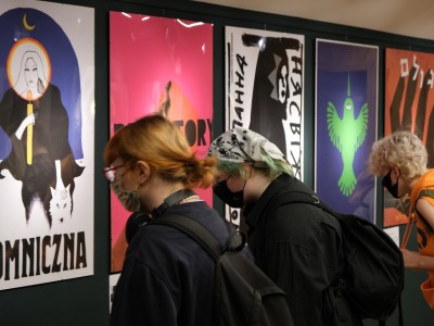 Medzinárodná výstava „Legendy ludowe w plakacie“ 20.08.2021-legendy-ludowe-w-plakacie-014.jpg