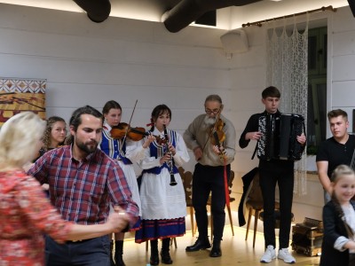 Танцювальний вечір - 16.09.2022-018.jpg