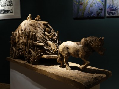 Vernissage of the exhibition ”Folk themes in the works od students of the T. Brzozowski State School of Fine Arts in Krosno” 1.04.2022-wernisaz-05.JPG