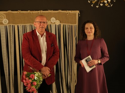 Vernissage of the exhibition ”Folk themes in the works od students of the T. Brzozowski State School of Fine Arts in Krosno” 1.04.2022-wernisaz-19.JPG