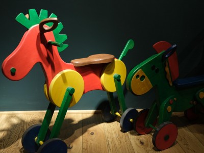 Vernissage of the exhibition ”Folk themes in the works od students of the T. Brzozowski State School of Fine Arts in Krosno” 1.04.2022-wernisaz-33.JPG