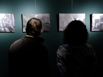 Wernisaż wystawy - LUDZIE DYMU - 07.11.2025-DSCF6237.jpg