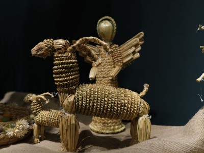 Vernissage of the straw art exhibition ”Let it Weave” 9.12.2022-024.jpg