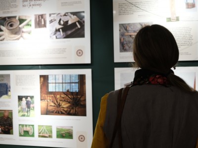 Vernissage of the exhibition of the Association of the Folk University of Artistic Crafts 06.10.2023-007.jpg