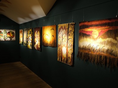 Wernisaż wystawy "Wełną malowane" 13.12.2024-DSCF4154.jpg