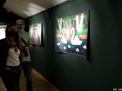 Wernisaż wystawy "Smaryda". Koncert zespołu Akademia Głosów Tradycji 05.06.2021-wernisaz_wystawy_koncert_05.06.2021_07.jpg