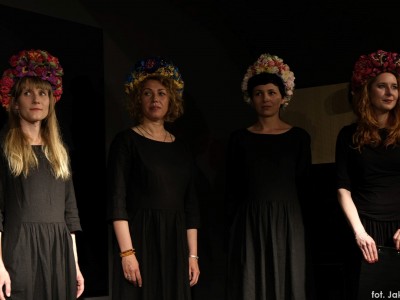 Wernisaż wystawy "Smaryda". Koncert zespołu Akademia Głosów Tradycji 05.06.2021-wernisaz_wystawy_koncert_05.06.2021_61.jpg