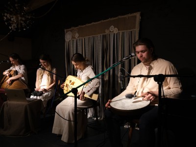 Фотовиставка «WSPÓŁISTNIENIE» Магдалени Кільбан - 13 травня 2022 р.-wystawa-fotograficzna-13.05.2022-03.jpg