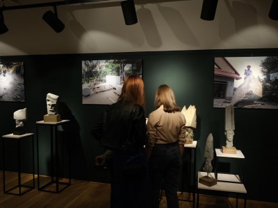 Výstava sôch Grzegorza Tomkowicza 24.09.2021-wystawa-rzezb-grzegorza-tomkowicza-029.jpg